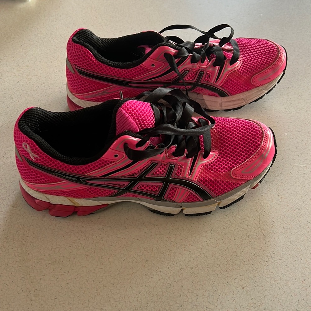 ASICS GT-1000 Gel size 8